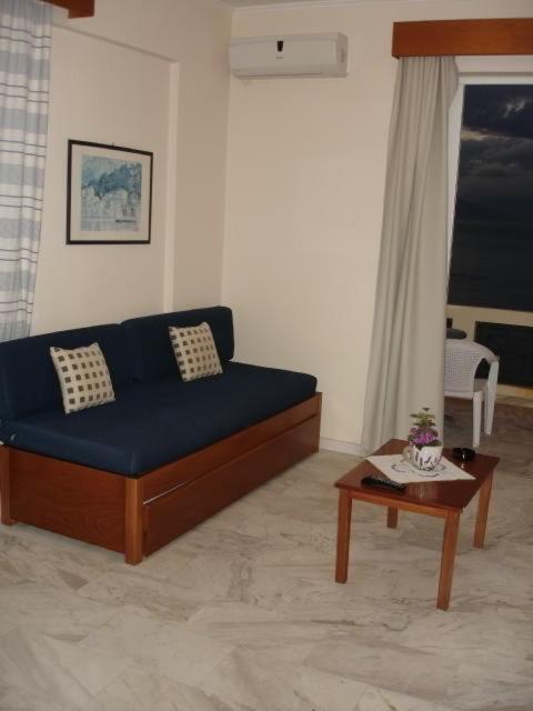 Nea Elena Apartments ハニア エクステリア 写真