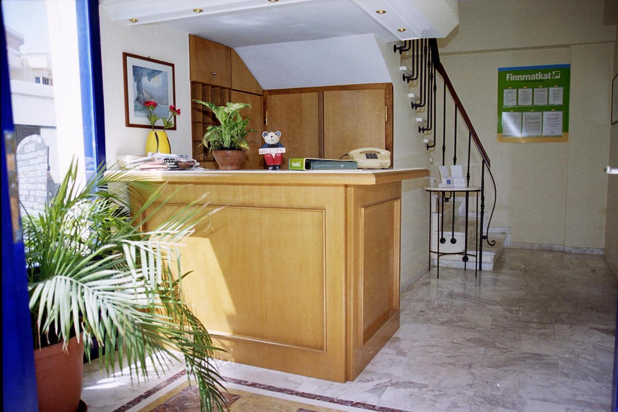 Nea Elena Apartments ハニア エクステリア 写真